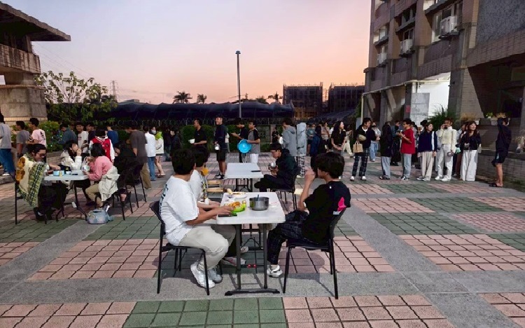 114學年度第1學期 快樂生活在修平(聖誕小食光)